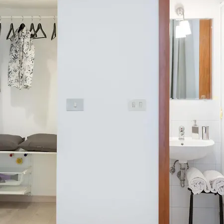 Couette-café Living Vatican 2*